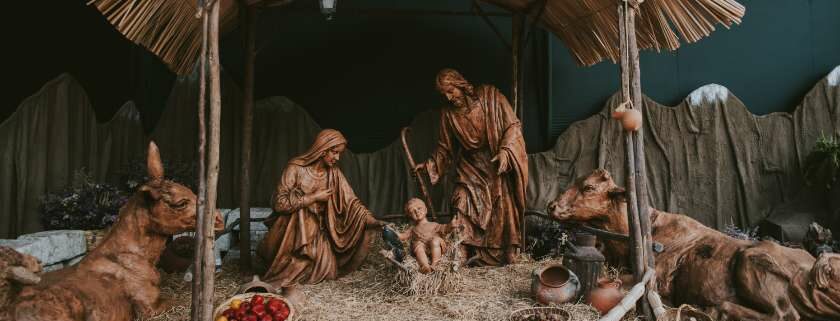baby jesus born in the barn and messiah meaning in bible