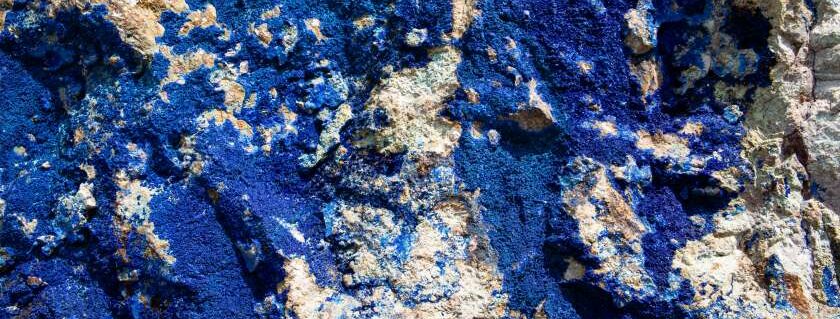 rock with blue hue and lapis lazuli meaning in the bible